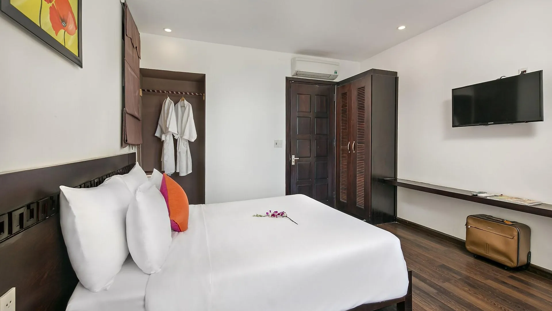 Emily Hotel & Apartment Da Nang