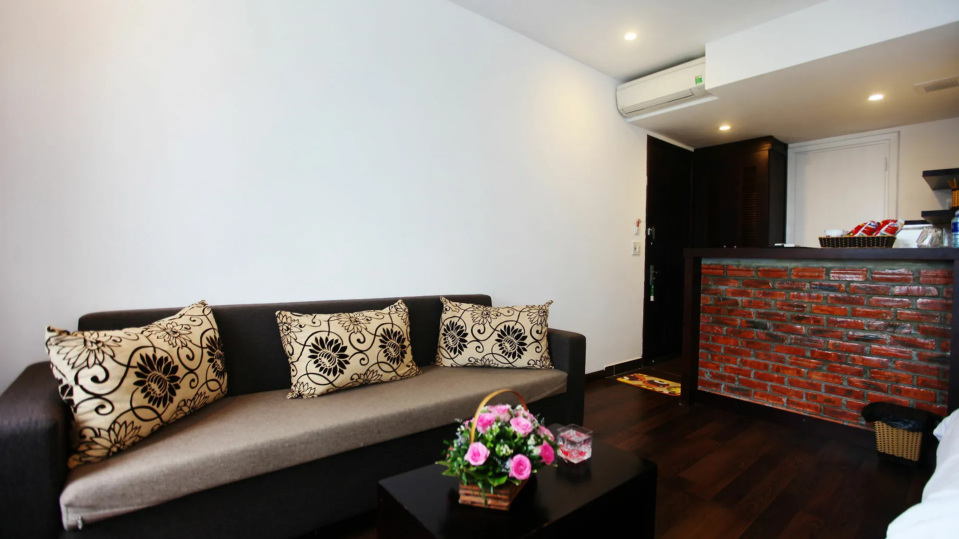 Emily Hotel & Apartment Da Nang