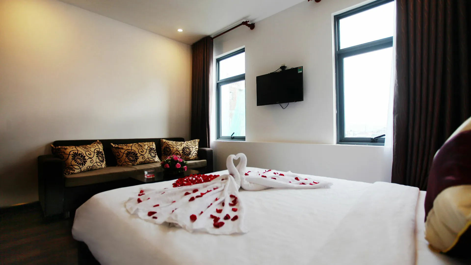 Emily Hotel & Apartment Da Nang